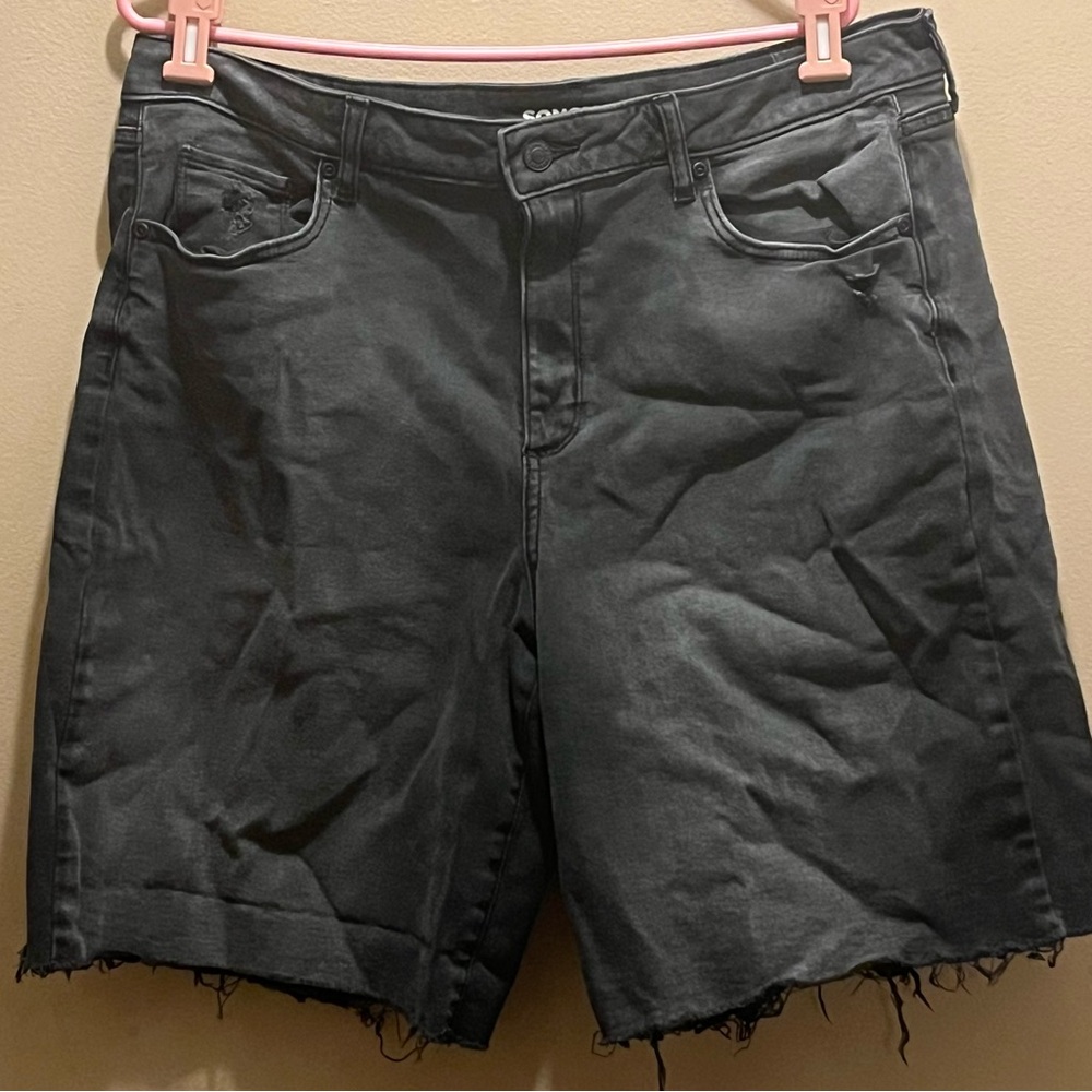 Sonoma Women’s Size 18 Black Bermuda Jean Shorts